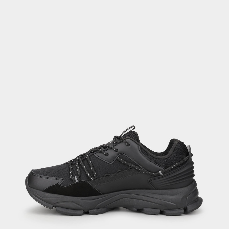 Men's low shoes Larum black 492503-010