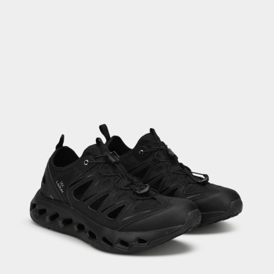 Men's sneakers Larum Deylin black 802602-010